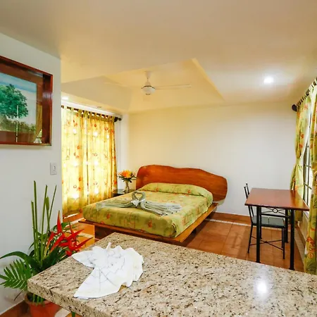 Hotel Verde Mar Direct Beach Access-3